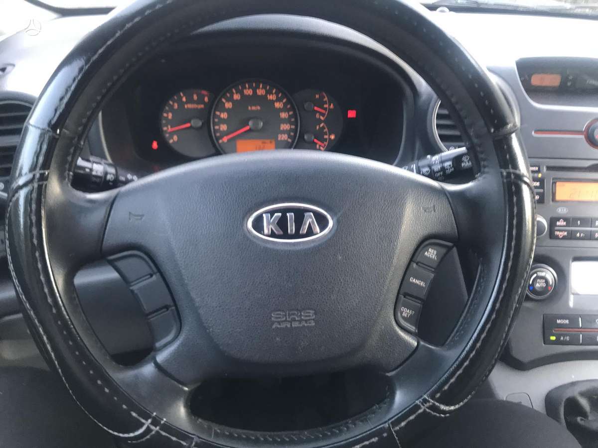 Kia Carens, 2.0 l., Минивэн