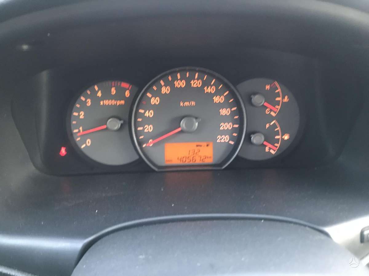 Kia Carens, 2.0 l., Минивэн