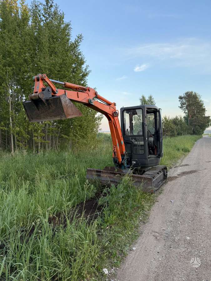 Kubota U30, excavator