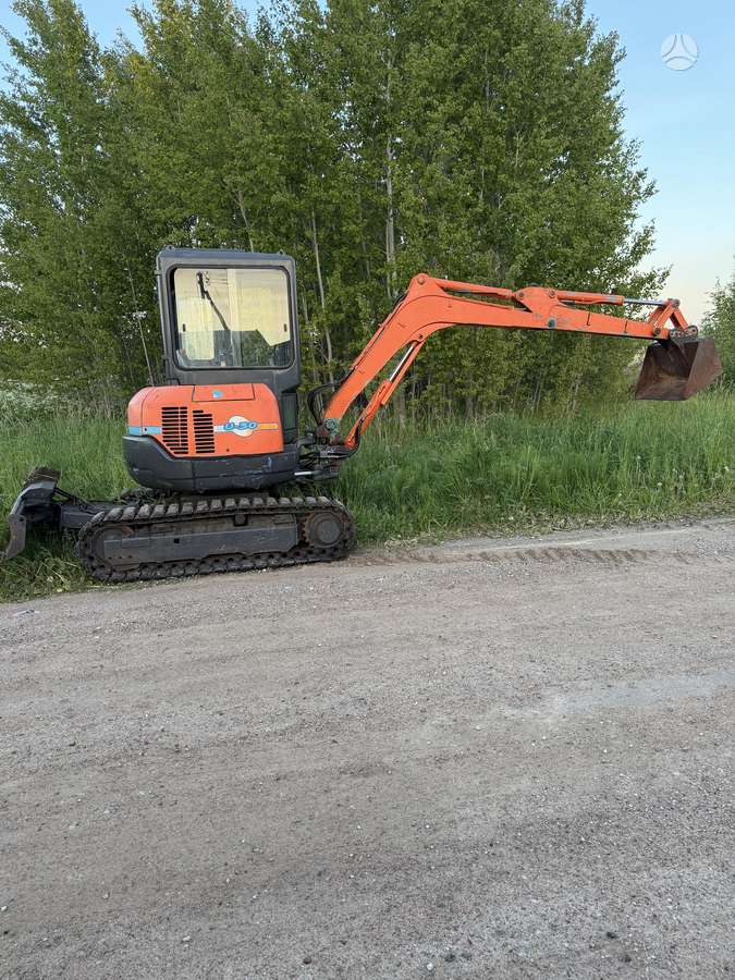 Kubota U30, excavator