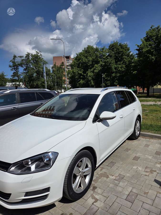 Volkswagen Golf - 3