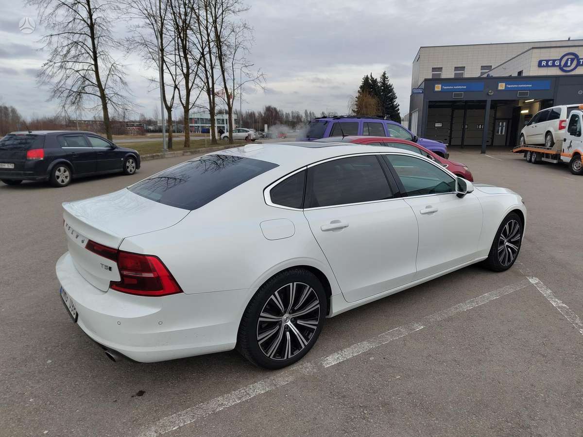 Volvo S90, 2.0 l., Седан