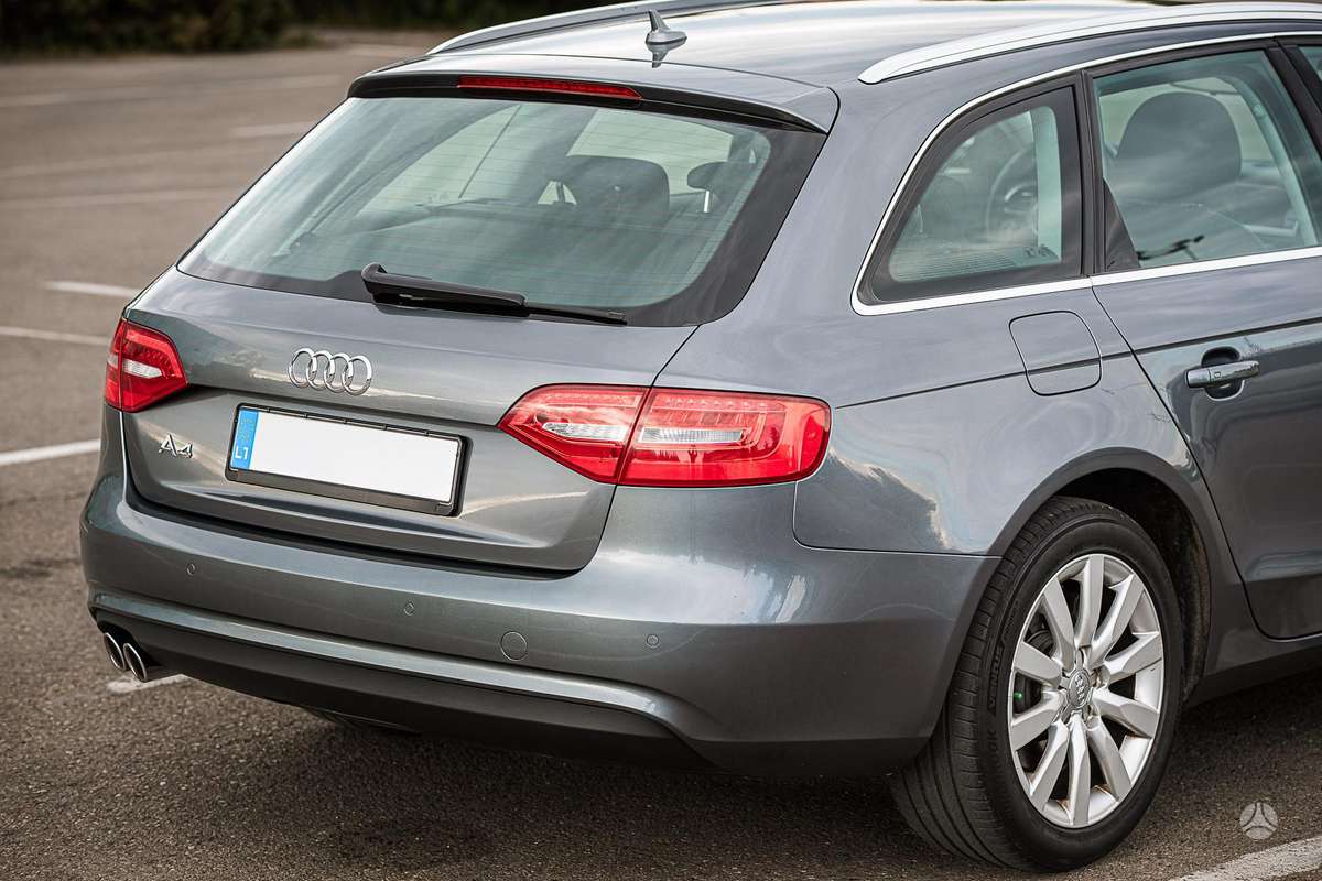 Audi A4, 2.0 l., Универсал