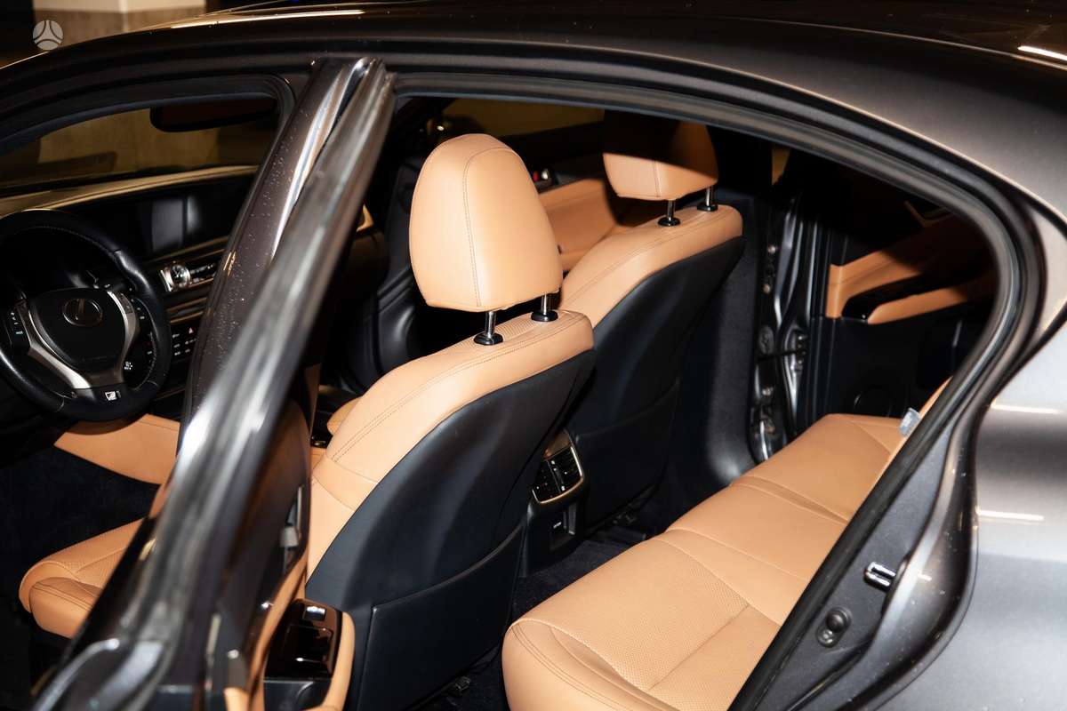 Lexus GS 350, 3.5 l., Седан