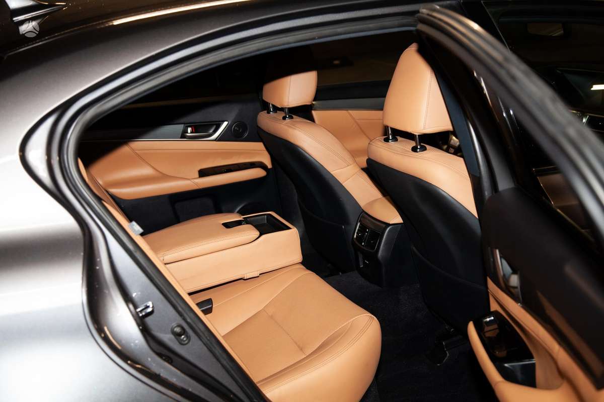 Lexus GS 350, 3.5 l., Седан