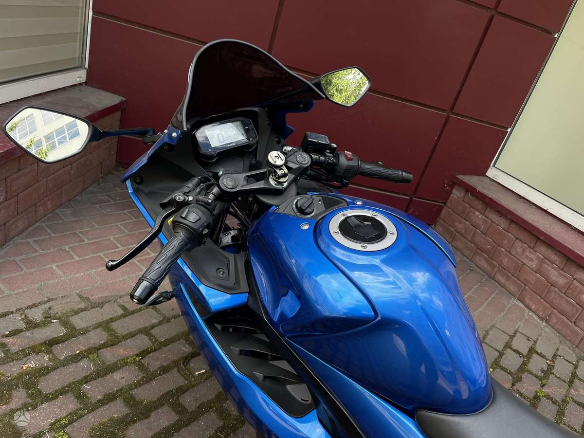 Suzuki GSX-R 125cc, superbikes