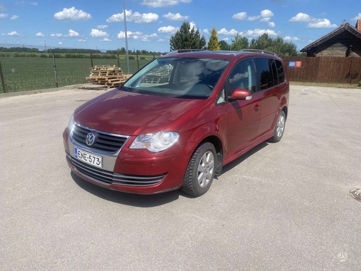Volkswagen Touran - 2