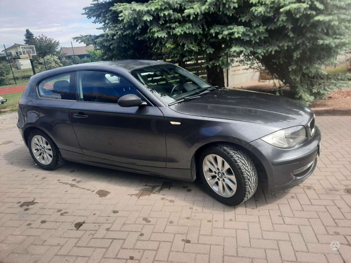 BMW 118, 2.0 l., hatchback