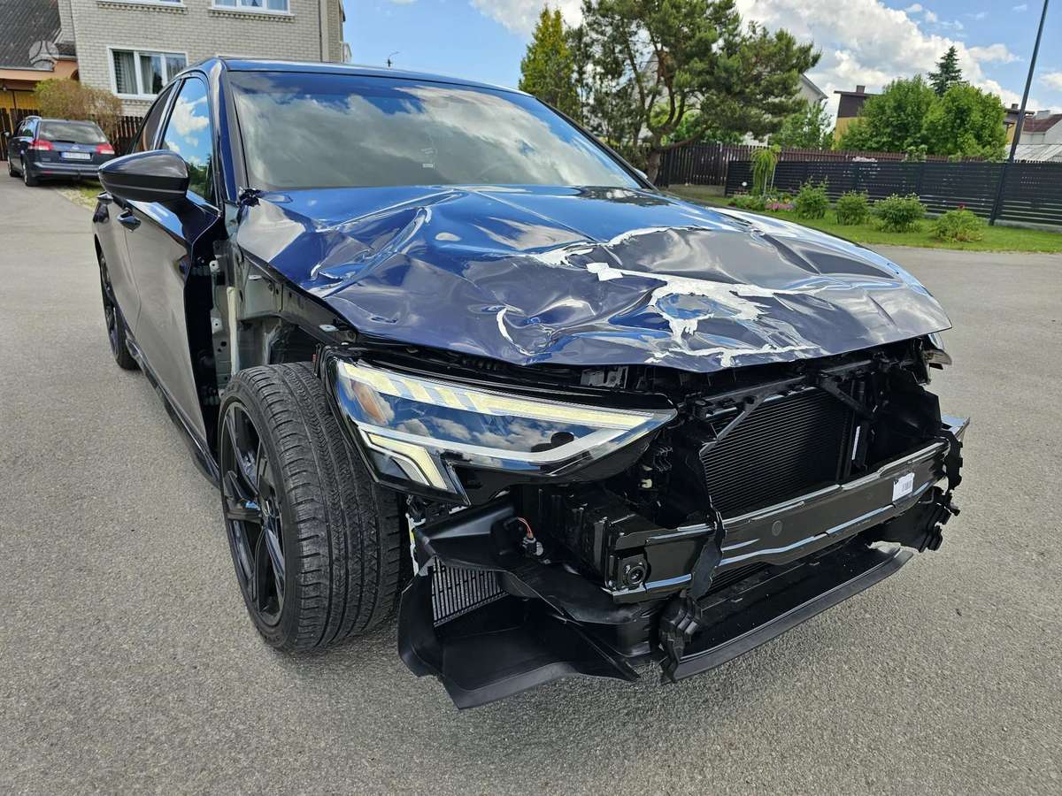 Audi S3, 2.0 l., Седан