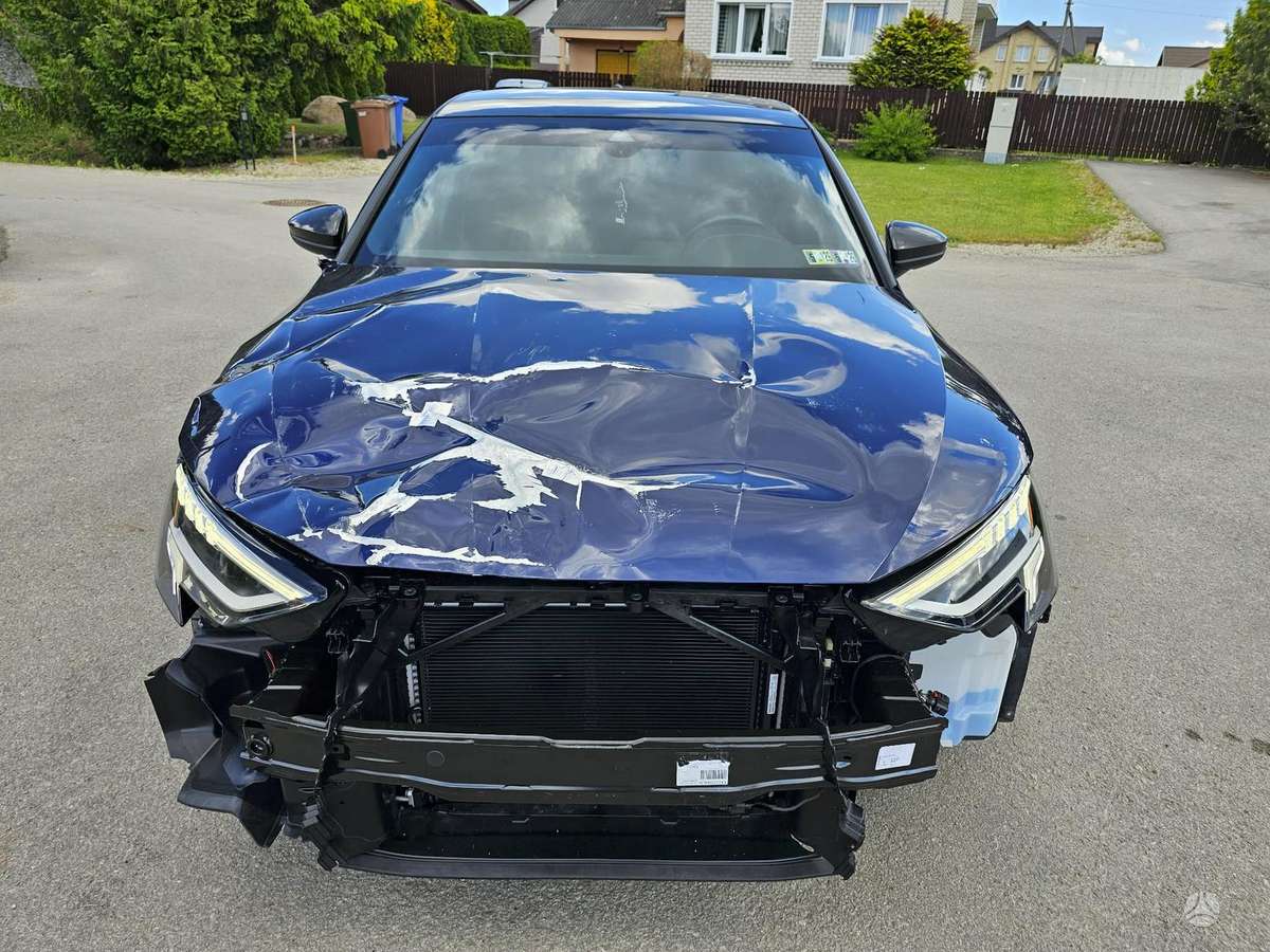 Audi S3, 2.0 l., Седан