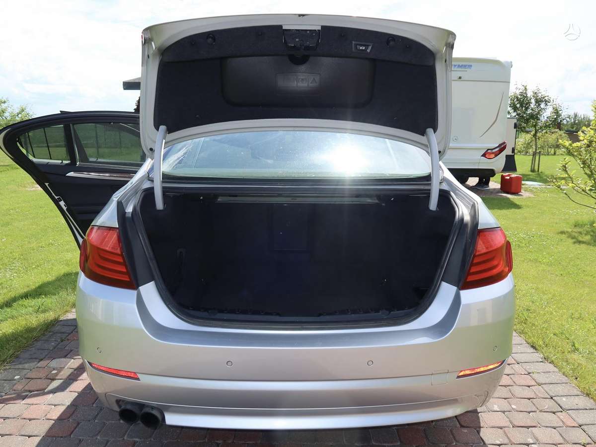 BMW 530, 3.0 l., Седан