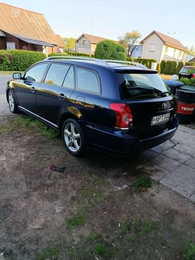 Toyota Avensis - 6