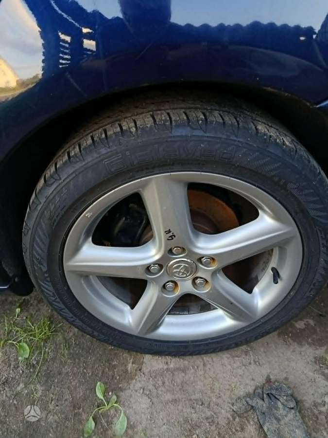 Toyota Avensis - 9