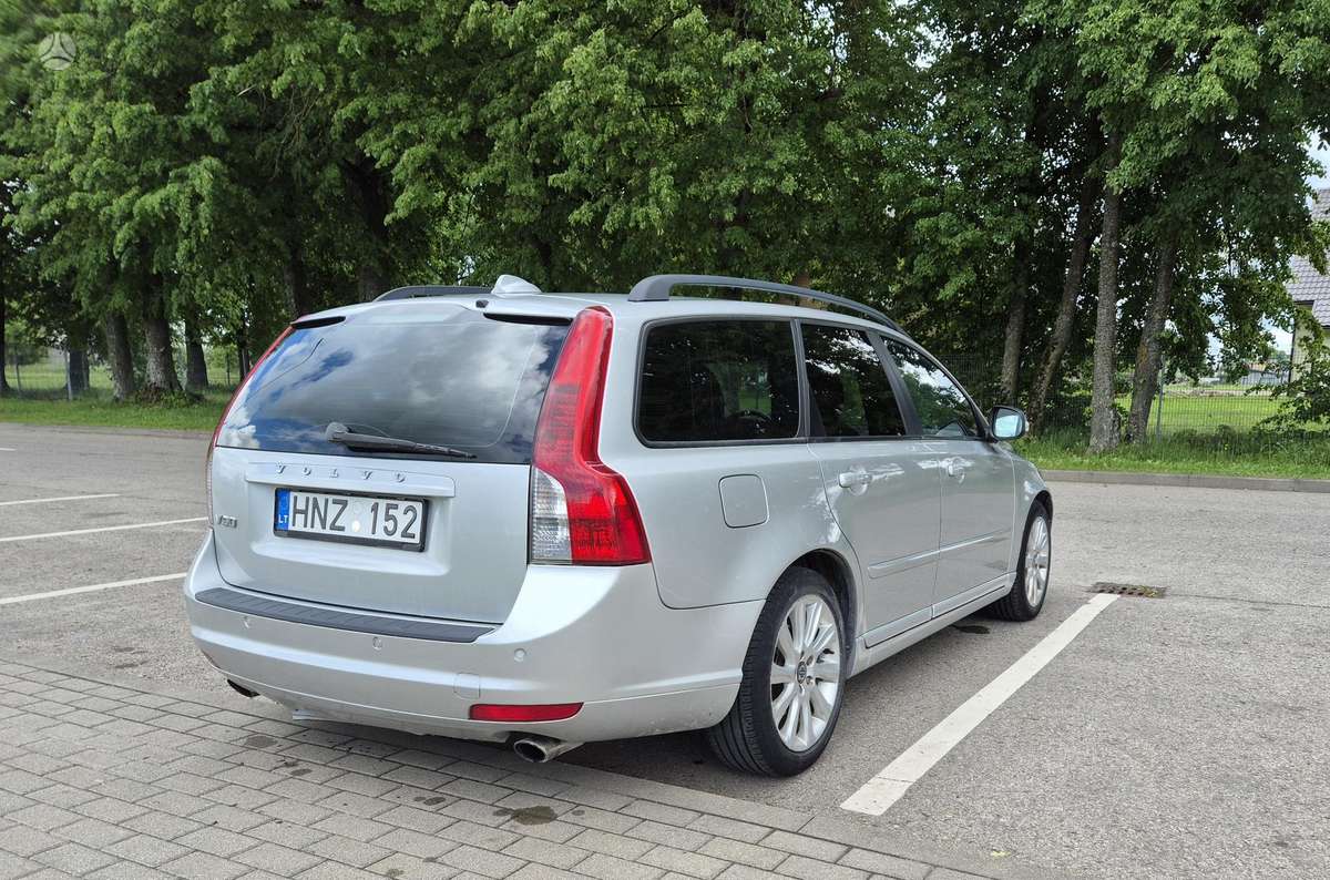 Volvo V50, 2.4 l., wagon