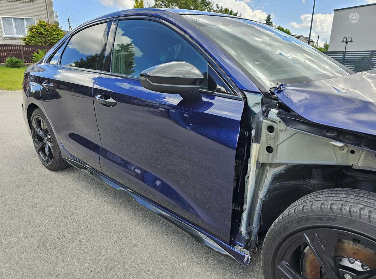 Audi S3, 2.0 l., Седан