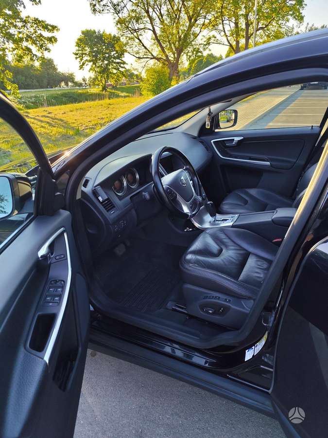 Volvo XC60 - 8