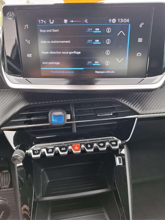 Peugeot 2008, 1.2 l., hatchback