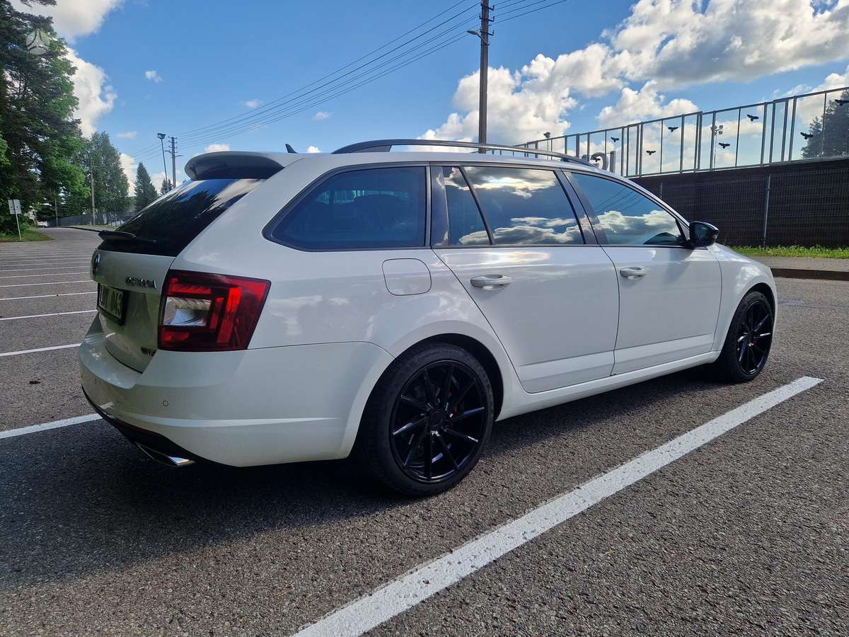 Škoda Octavia - 3