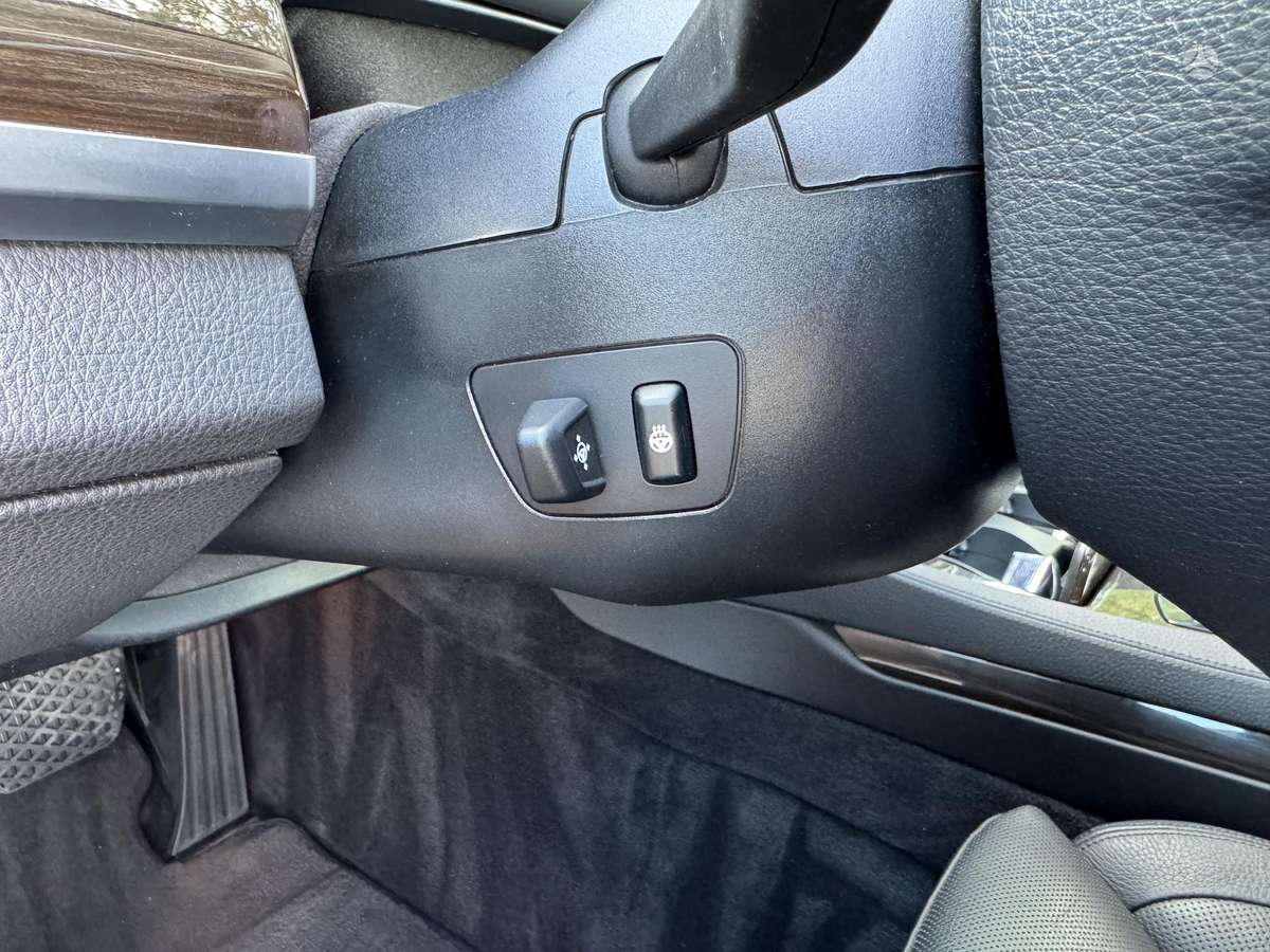BMW 740, 3.0 l., Седан