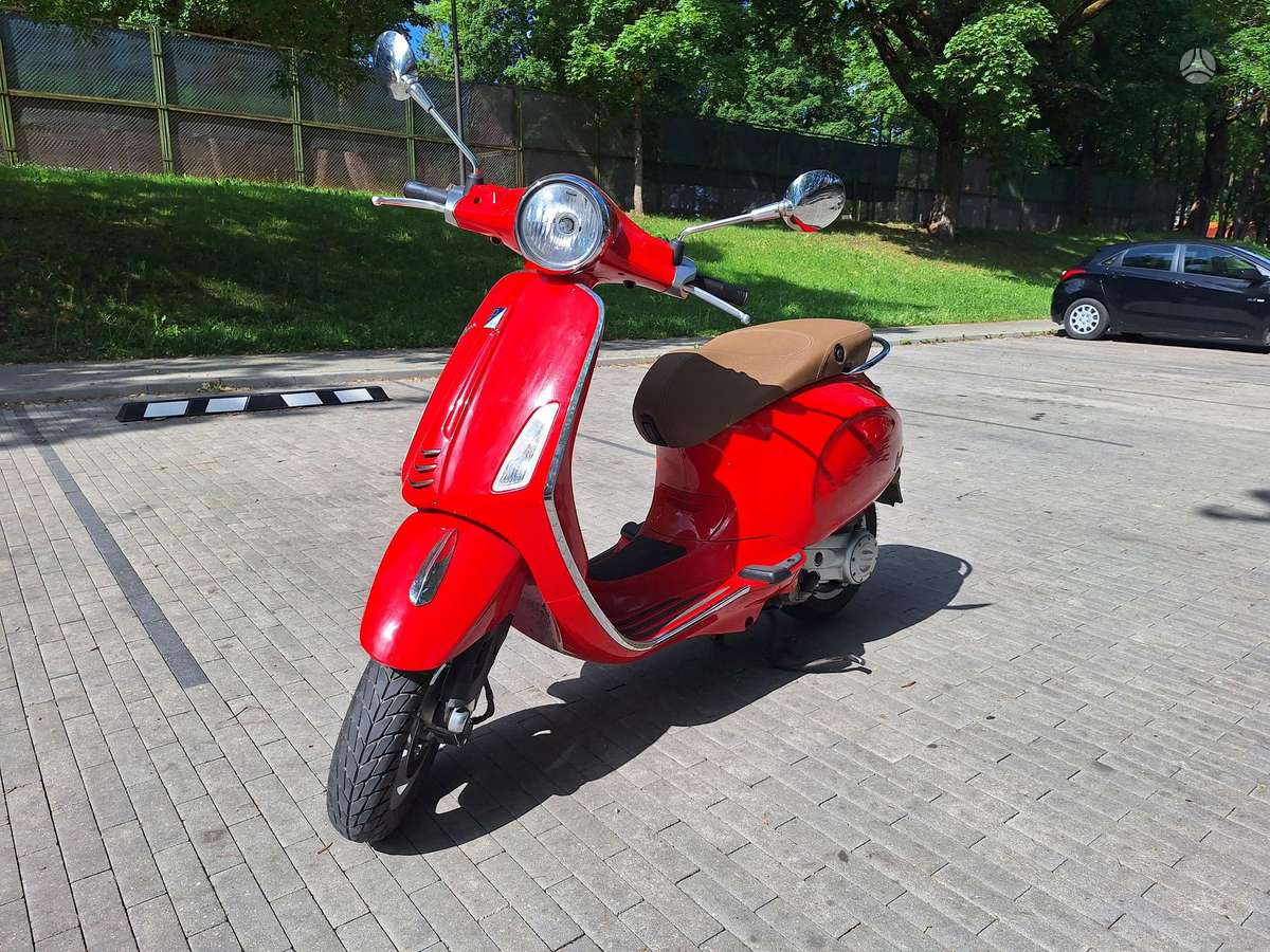 Piaggio Vespa 50cc, мотороллеры / мопеды