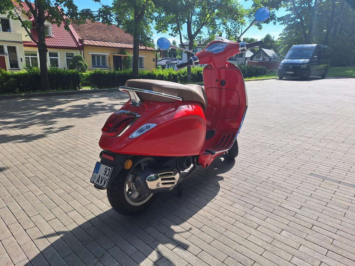 Piaggio Vespa 50cc, мотороллеры / мопеды