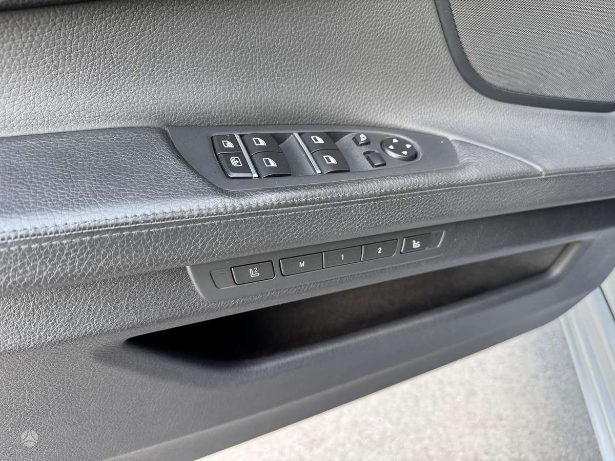 BMW 740, 3.0 l., Седан