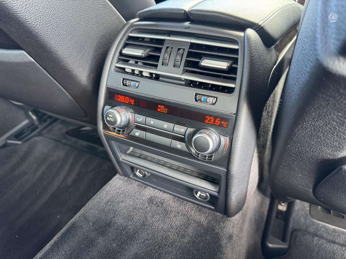 BMW 740, 3.0 l., Седан
