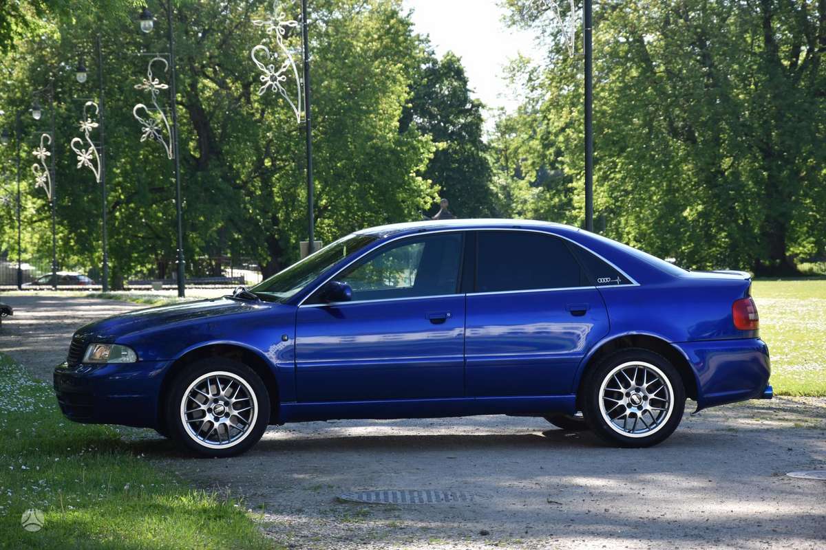 Audi A4, 1.9 l., Седан