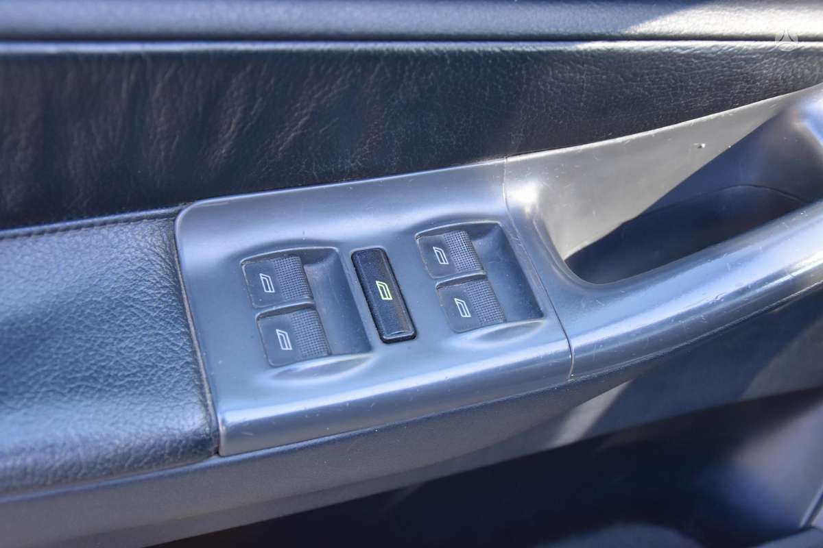 Audi A4, 1.9 l., Седан