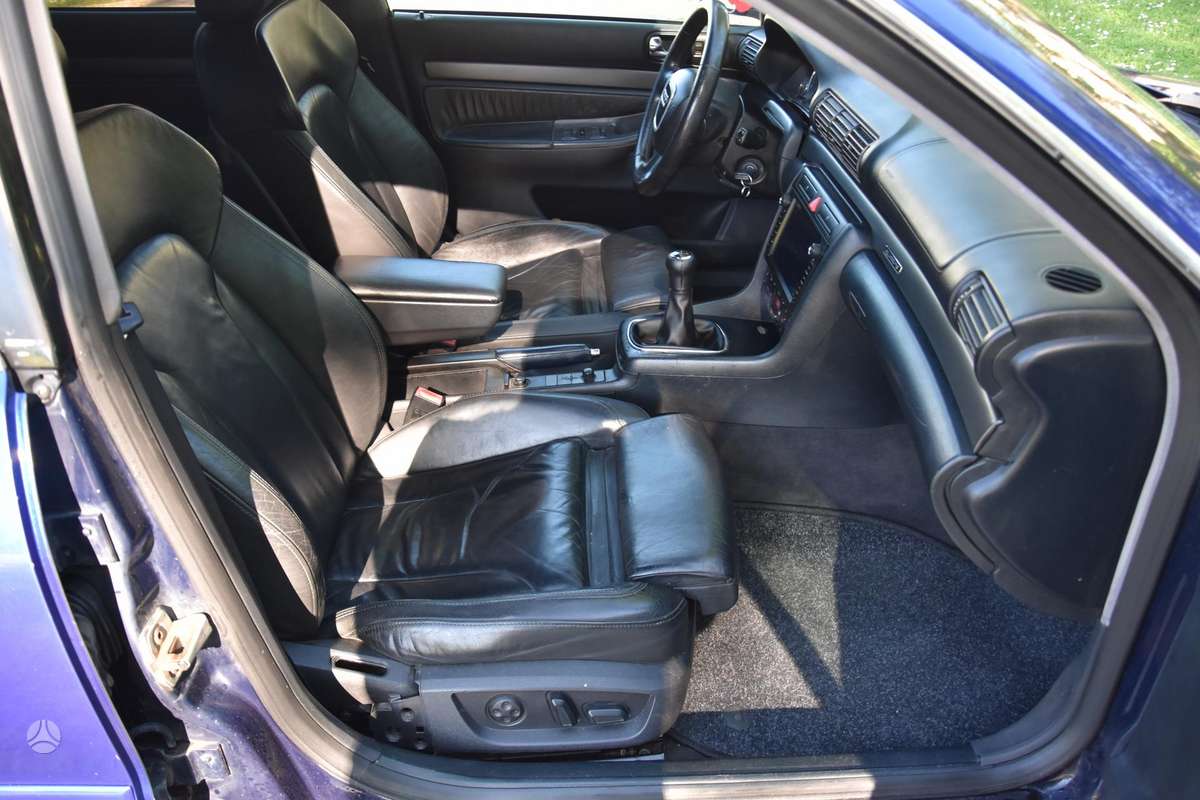 Audi A4, 1.9 l., Седан