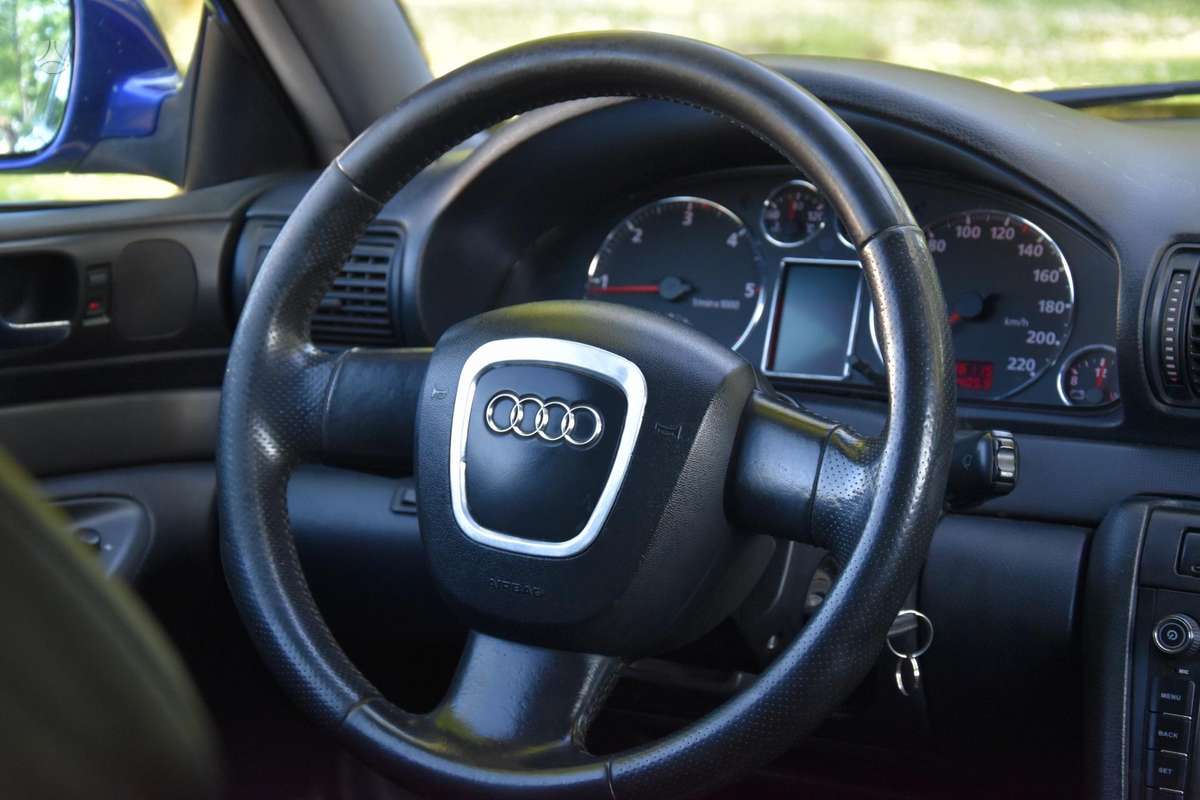 Audi A4, 1.9 l., Седан