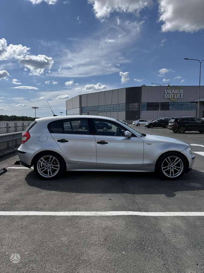 BMW 118, 2.0 l., Хэтчбек