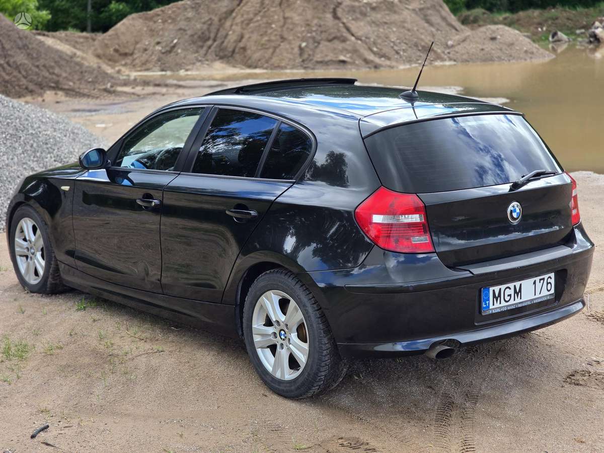 BMW 120, 2.0 l., hatchback