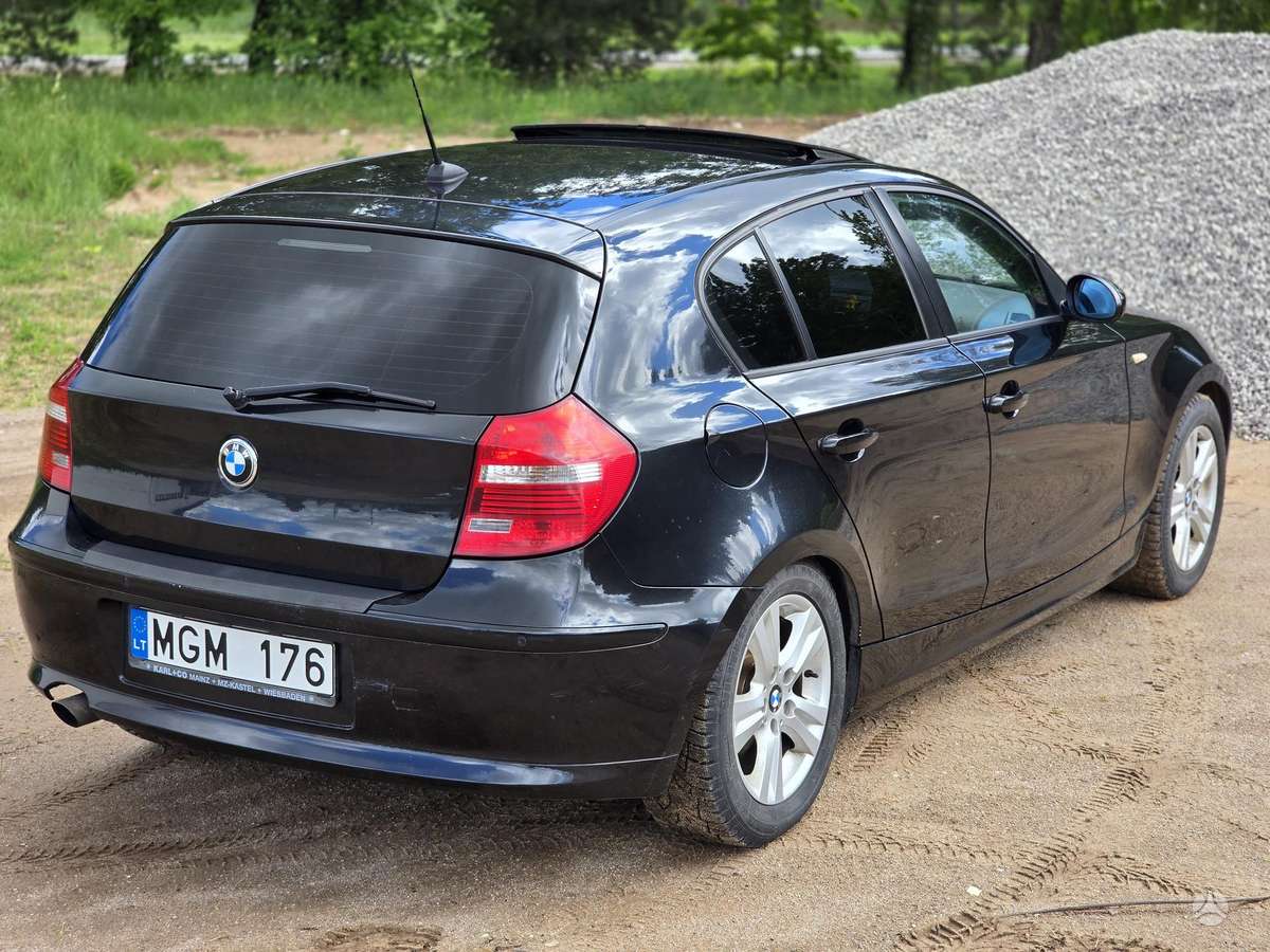 BMW 120, 2.0 l., hatchback