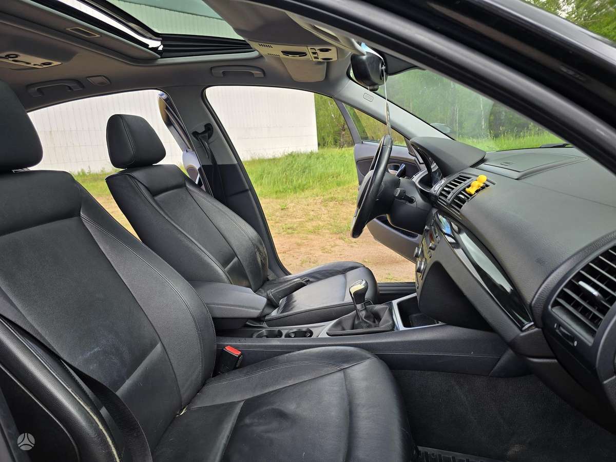 BMW 120, 2.0 l., hatchback