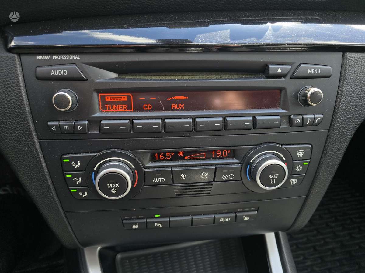 BMW 120, 2.0 l., hatchback