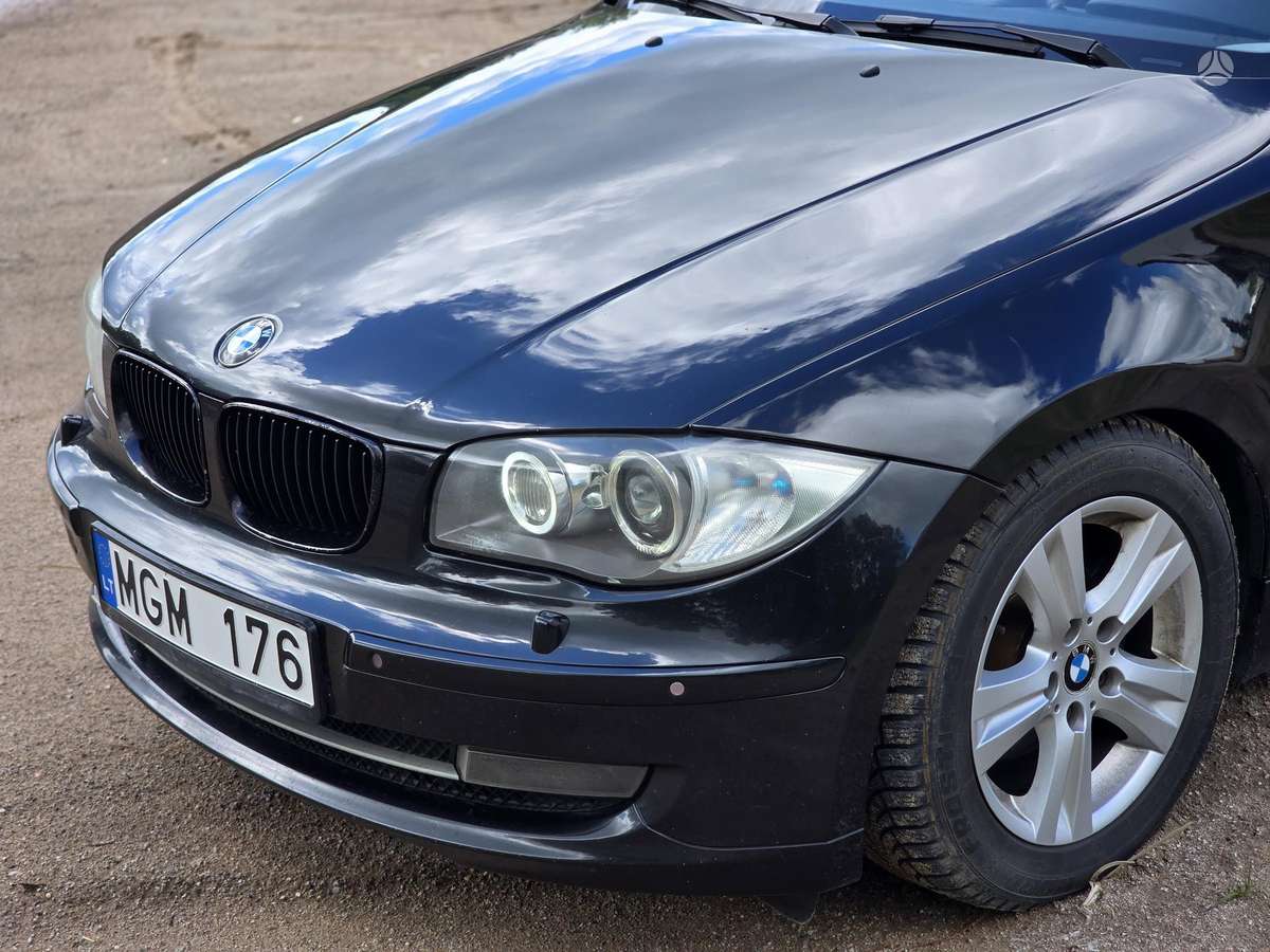 BMW 120, 2.0 l., hatchback