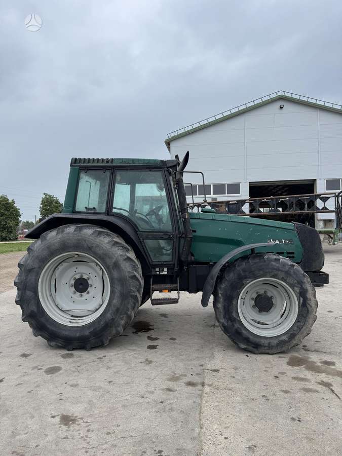 Valtra 8150, 8550, traktori
