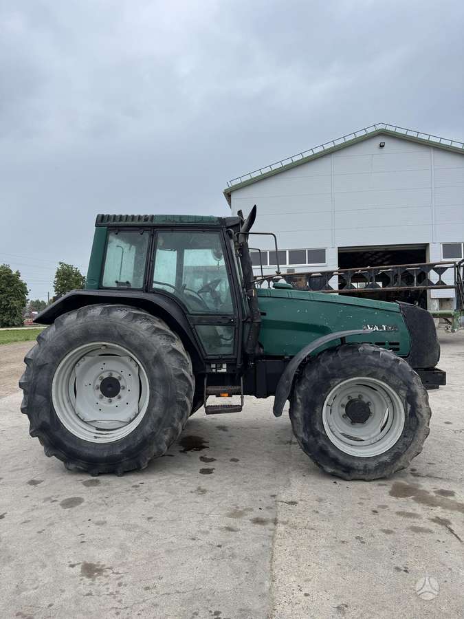 Valtra 8150, 8550, traktoriai