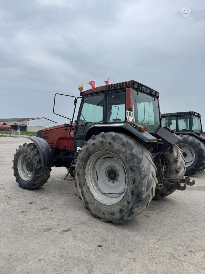 Valtra 8150, 8550, traktori