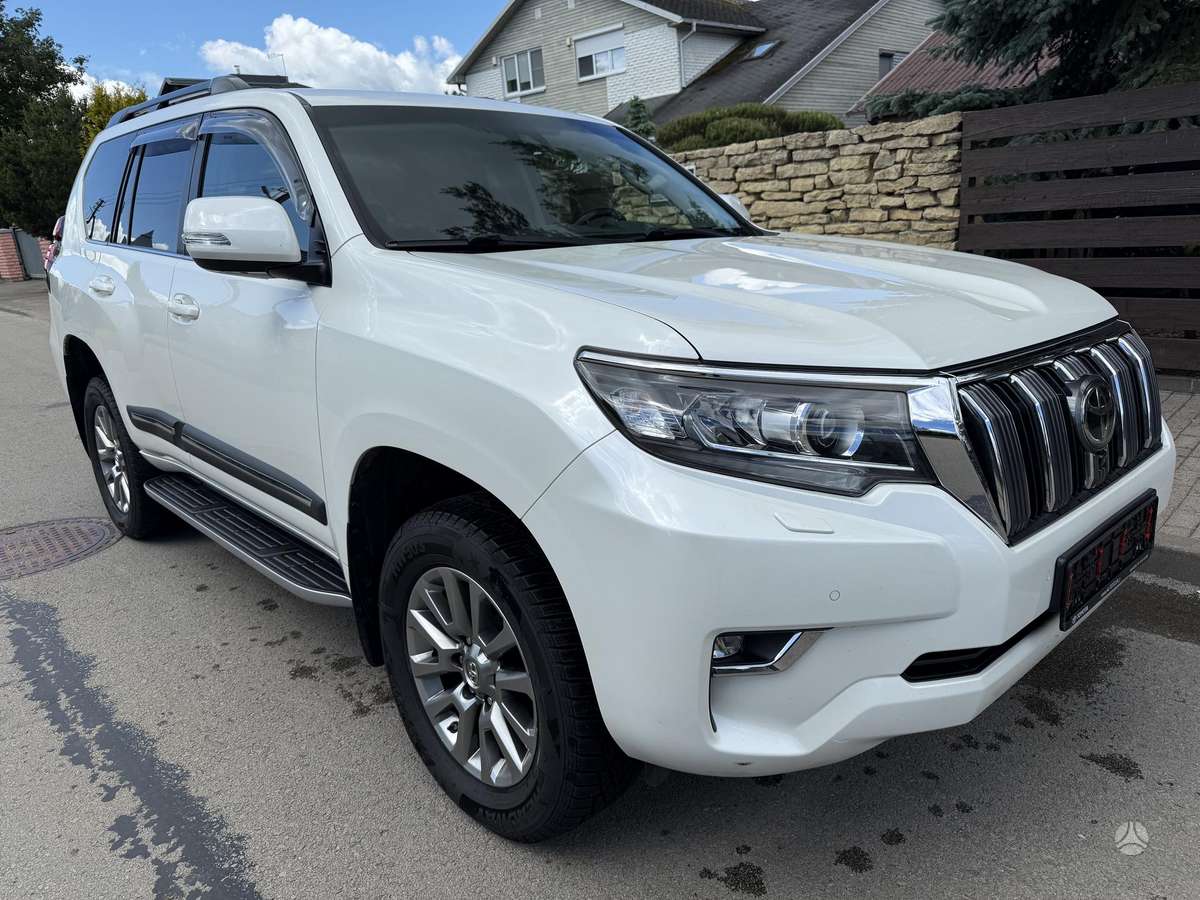 Toyota Land Cruiser - 3