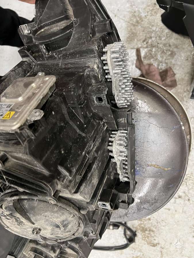 BMW 4 serija žibintai