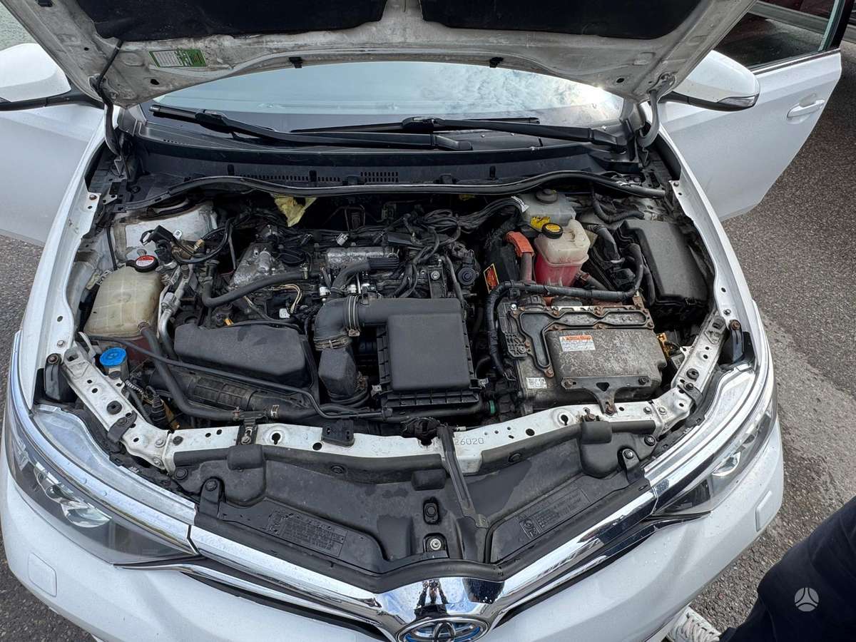 Toyota Auris - 5