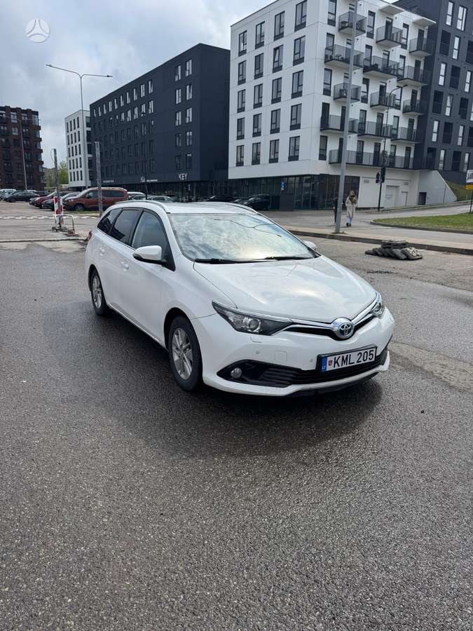 Toyota Auris - 2