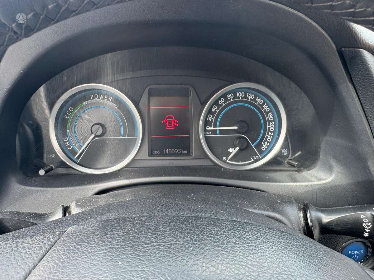 Toyota Auris - 8