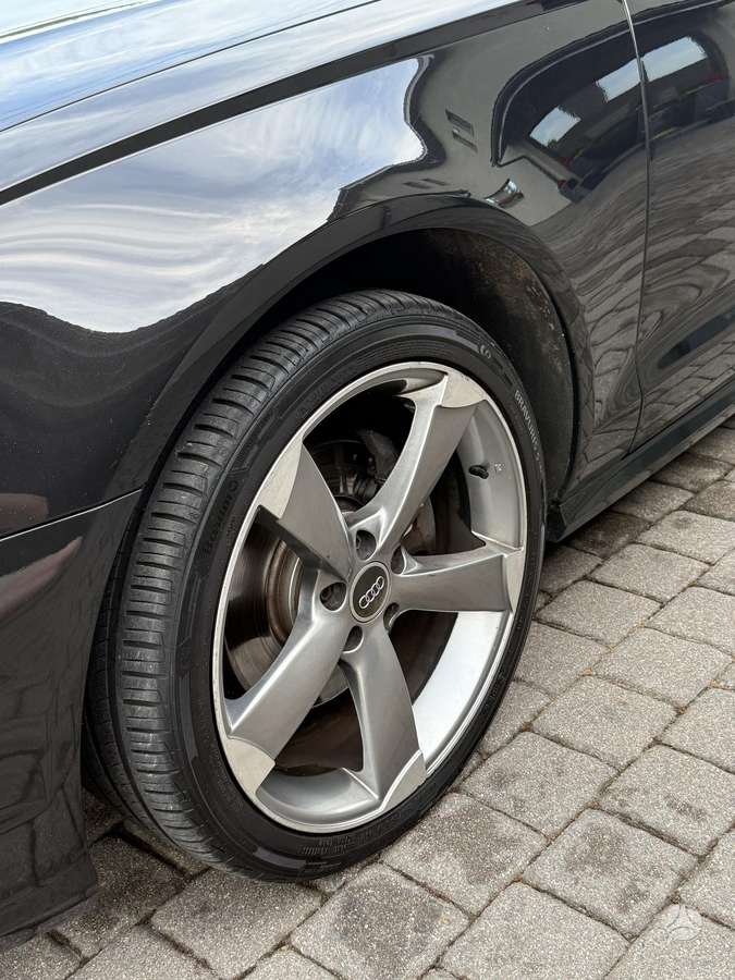 Audi A6, 2.0 l., universalas
