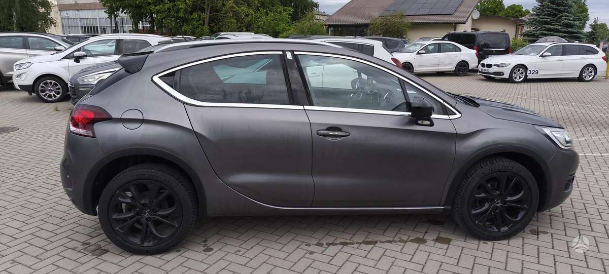Citroen DS4, 1.2 l., hatchback