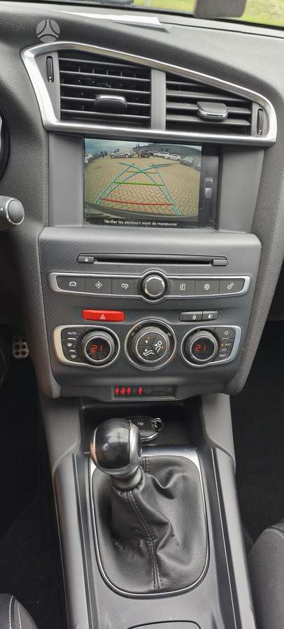 Citroen DS4, 1.2 l., hatchback