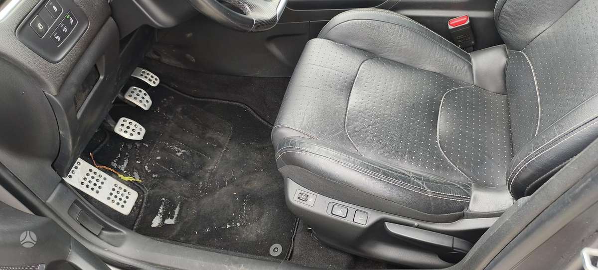 Citroen DS4, 1.2 l., hatchback