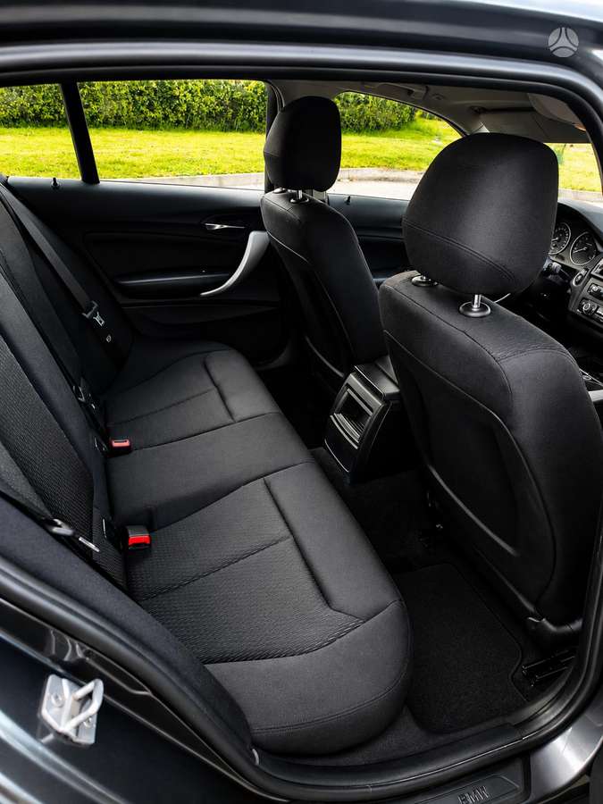 BMW 116, hatchback